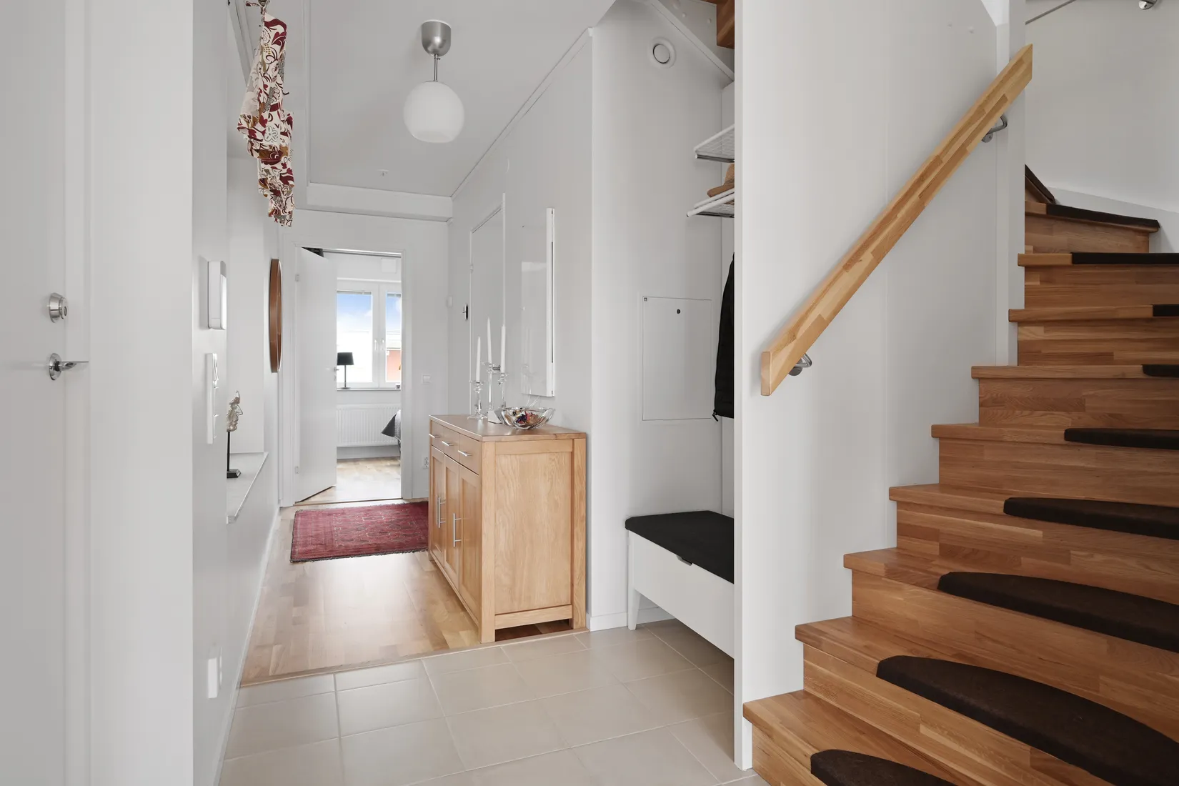 Radhus, Rödklövergatan 1, Eds Allé, Upplands Väsby