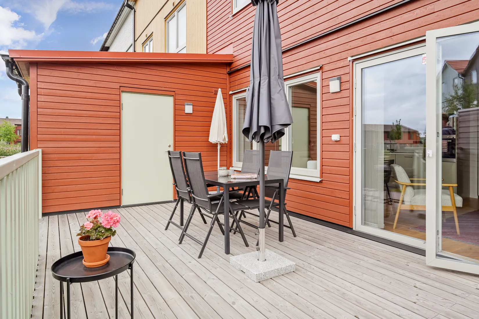 Radhus, Rödklövergatan 1, Eds Allé, Upplands Väsby