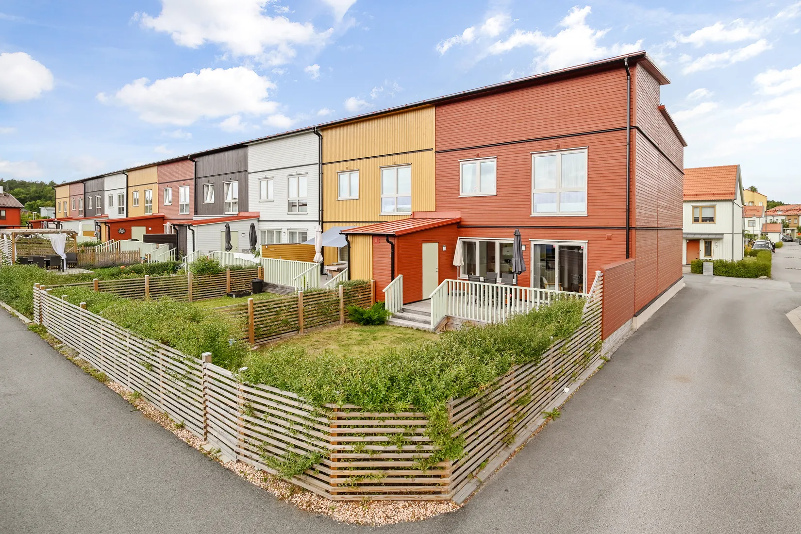 Radhus, Rödklövergatan 1, Eds Allé, Upplands Väsby