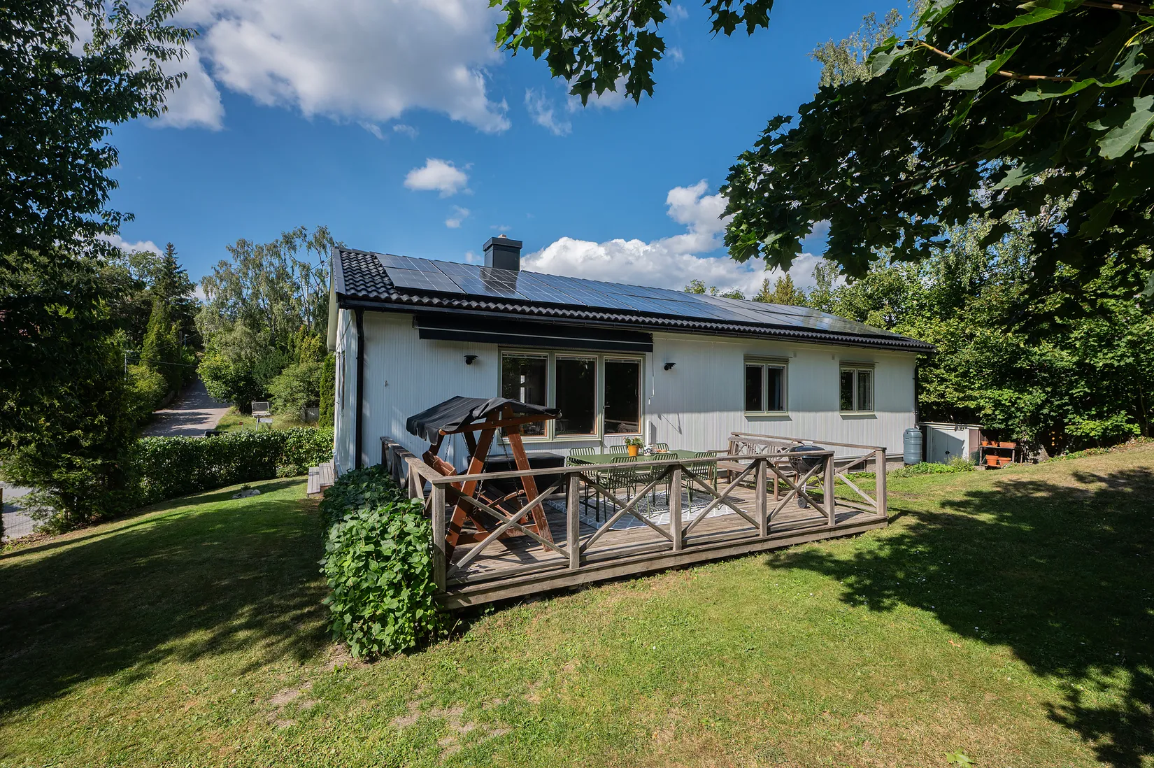 Villa, Rotnäsvägen 52, Huddinge - sjönära intill Trehörningen, Huddinge
