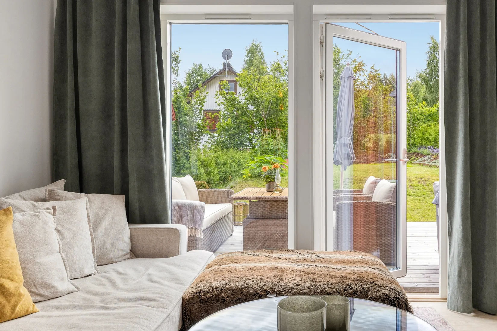 Radhus, Hästängsuddsvägen 27P, Svinninge, Österåker