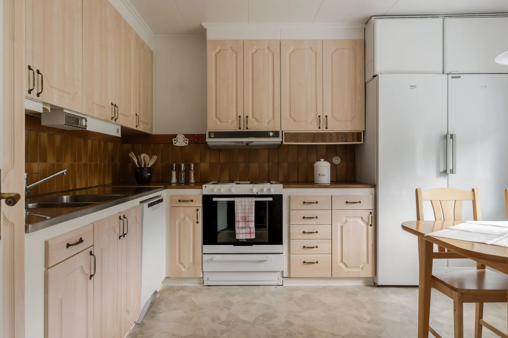 Radhus, Tulpangatan 129, Mellringe, Örebro