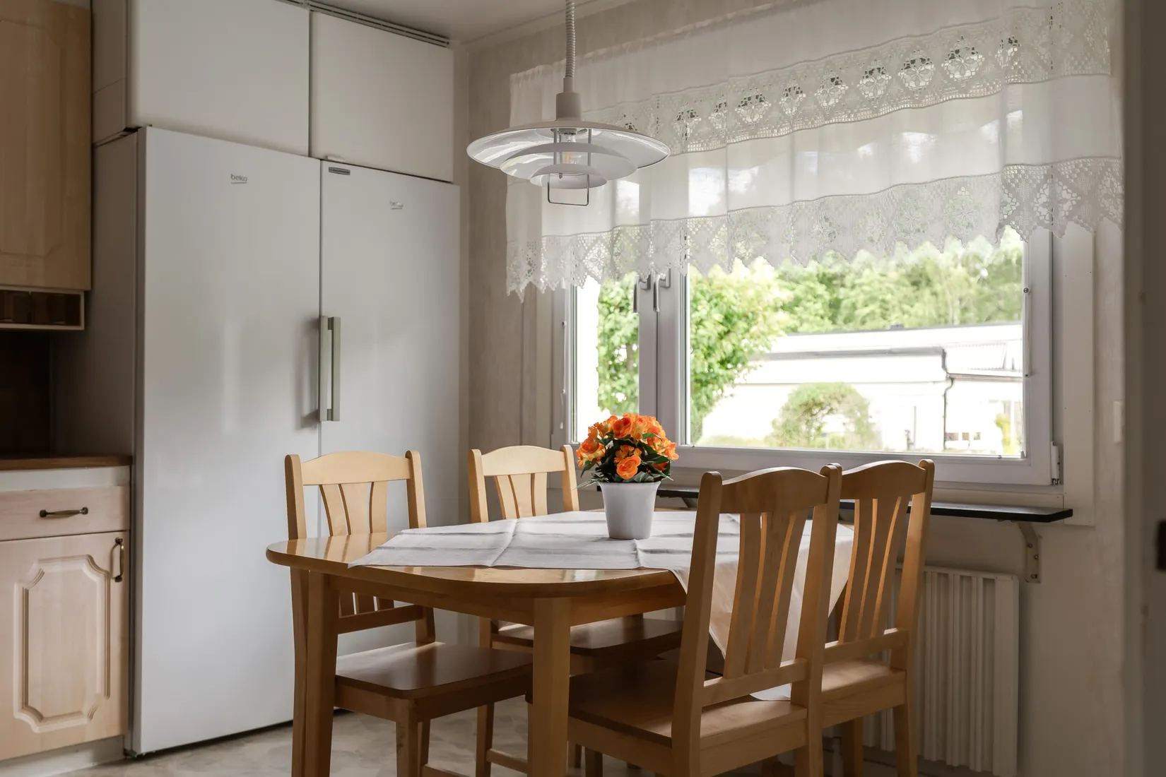 Radhus, Tulpangatan 129, Mellringe, Örebro