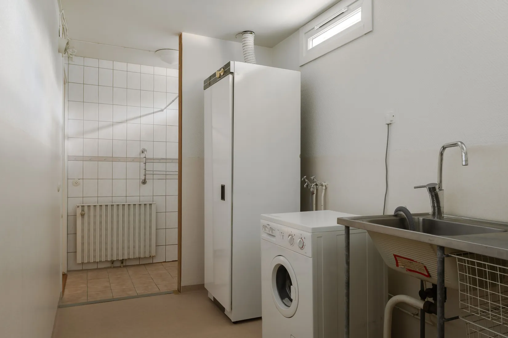 Radhus, Tulpangatan 129, Mellringe, Örebro