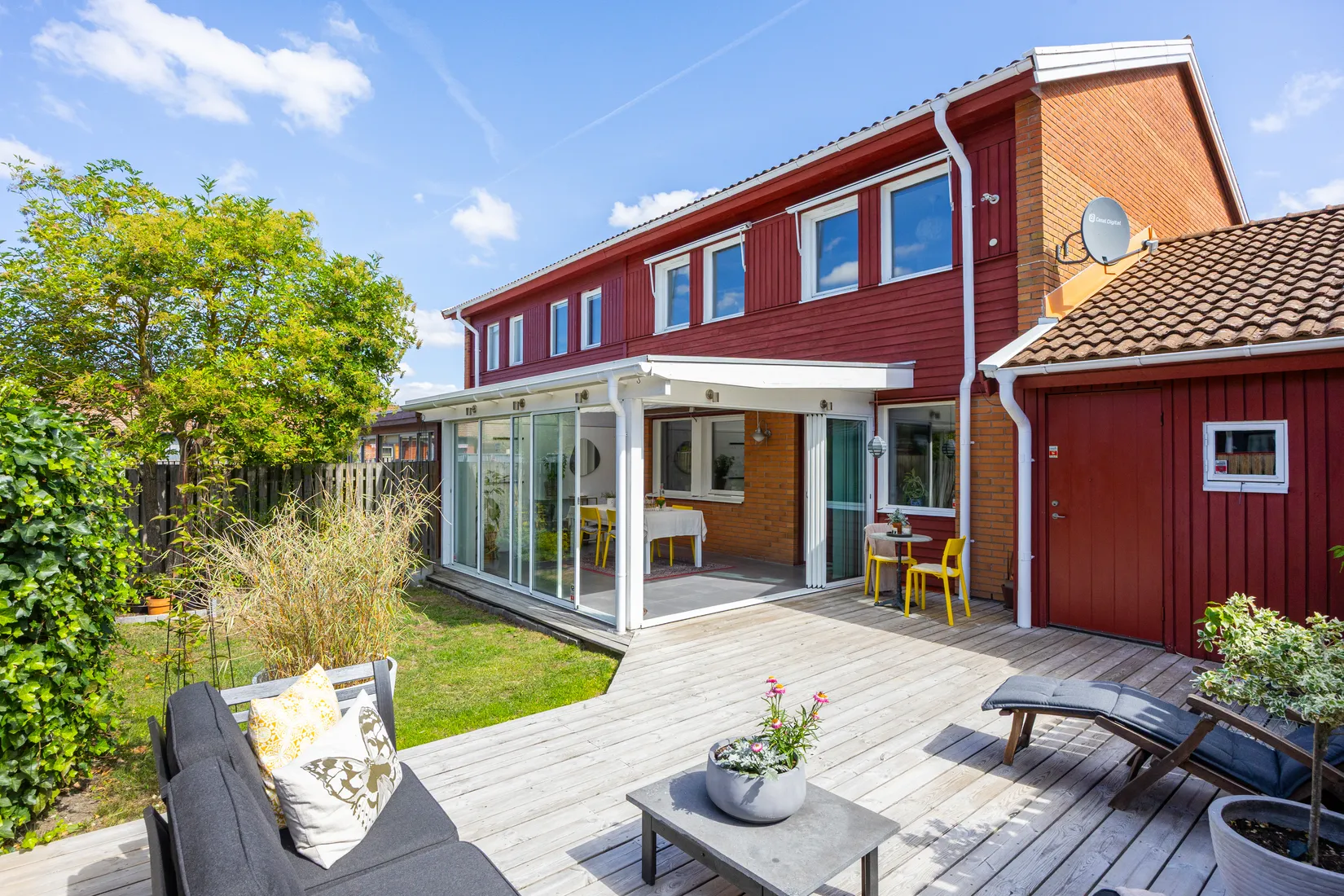Radhus, Vattumannens väg 4, Kyrkbyn, Staffanstorp