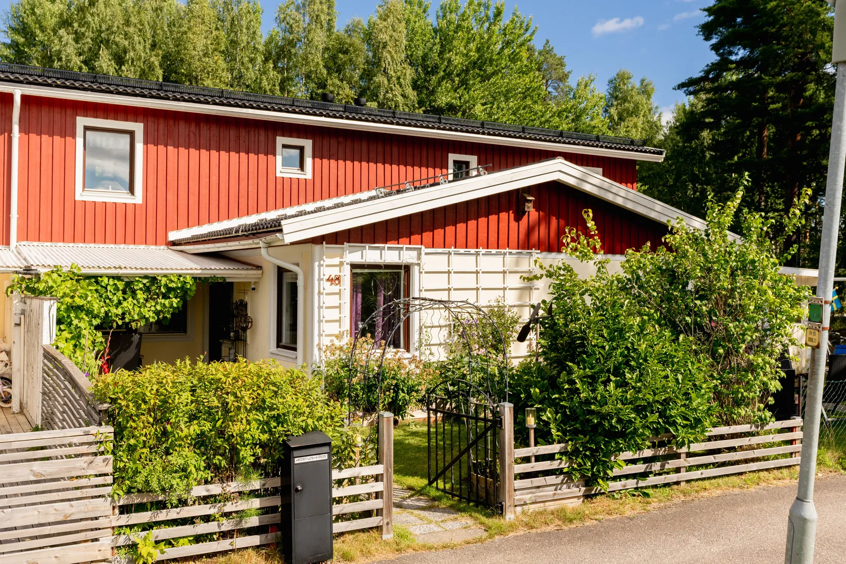 Radhus, Pukslagarvägen 48, Bomhus, Gävle