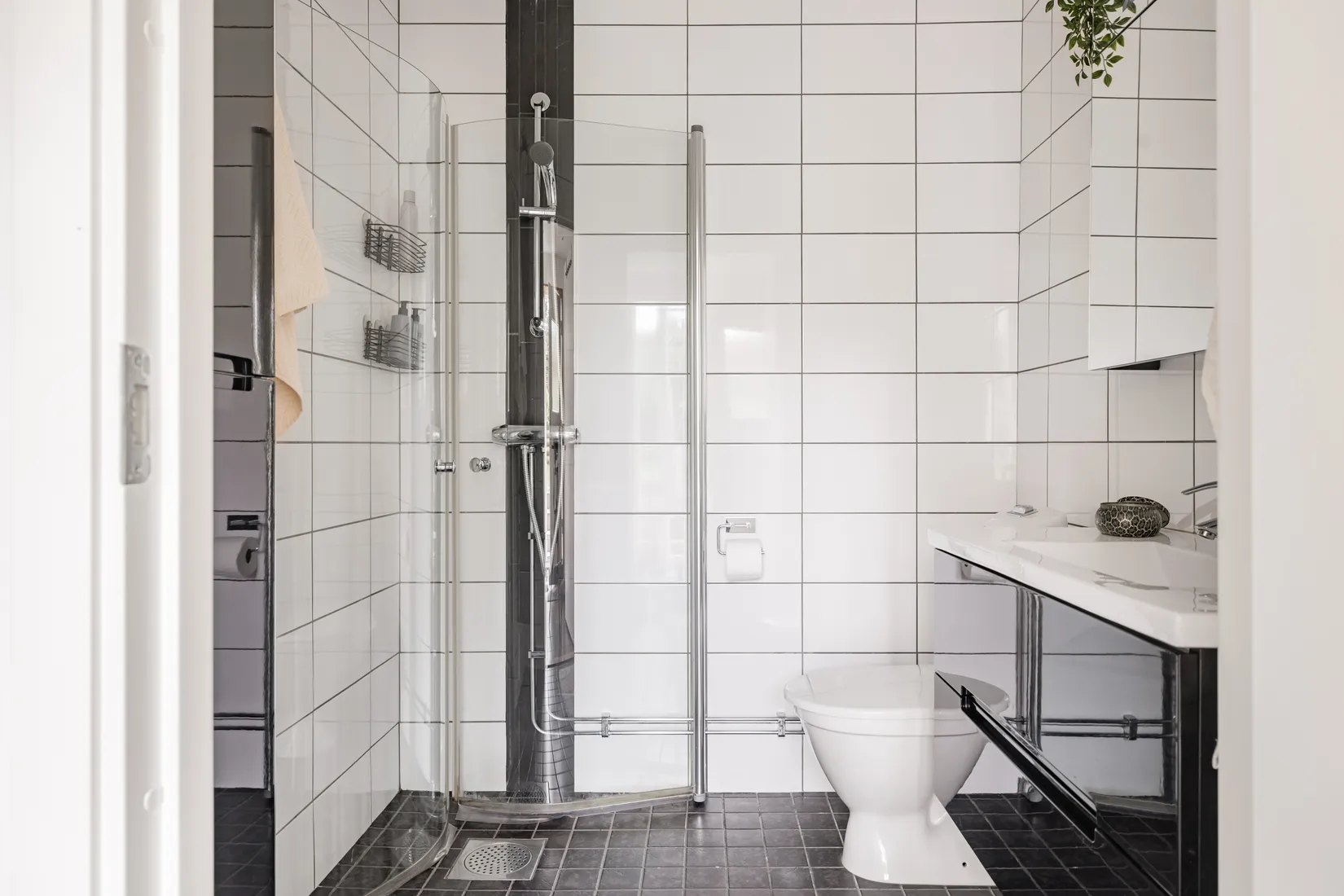 Bostadsrätt, Essingetorget 44, Stora Essingen, Stockholm