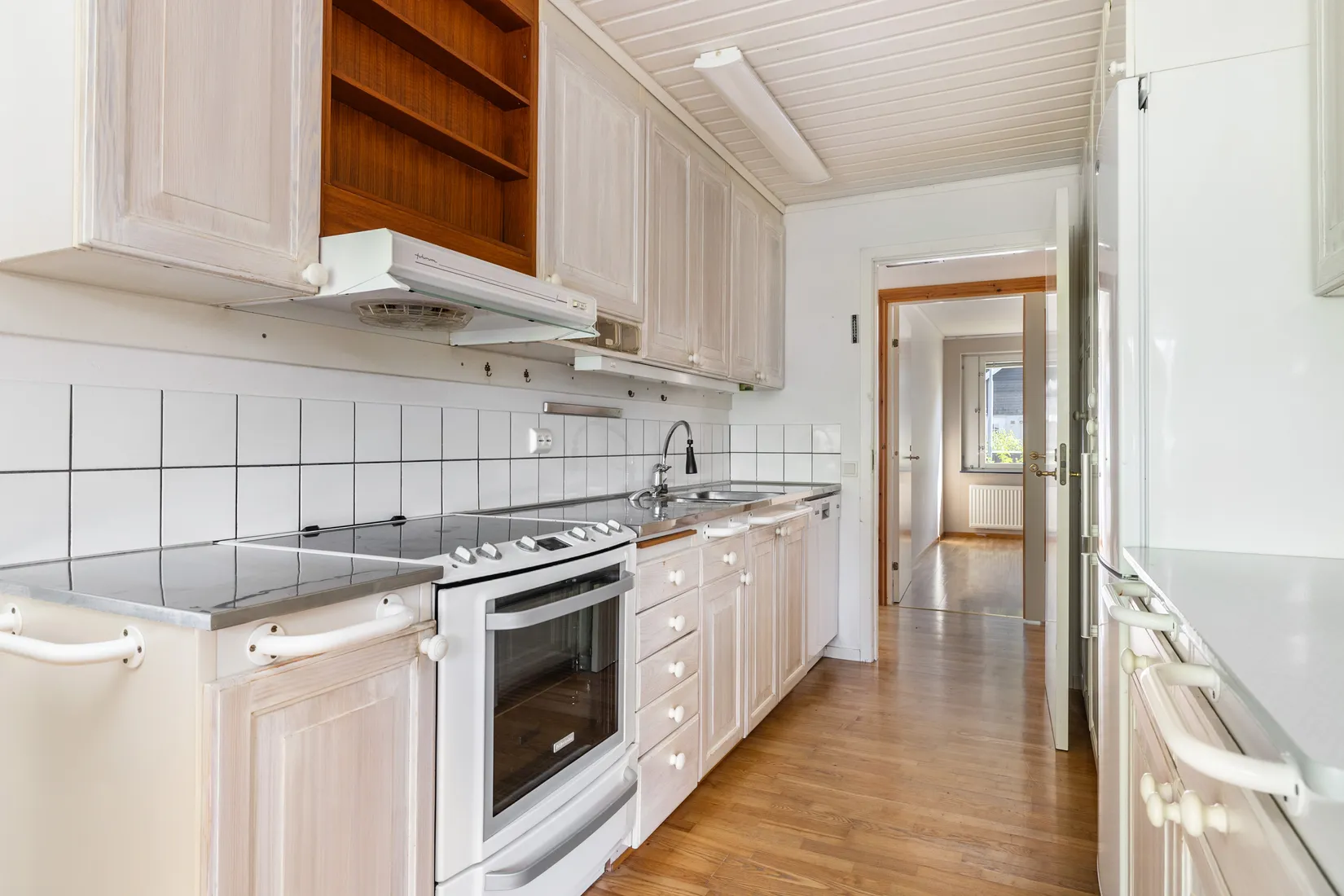 Radhus, Hällsbovägen 6, Sigtuna - Hällsbo, Sigtuna