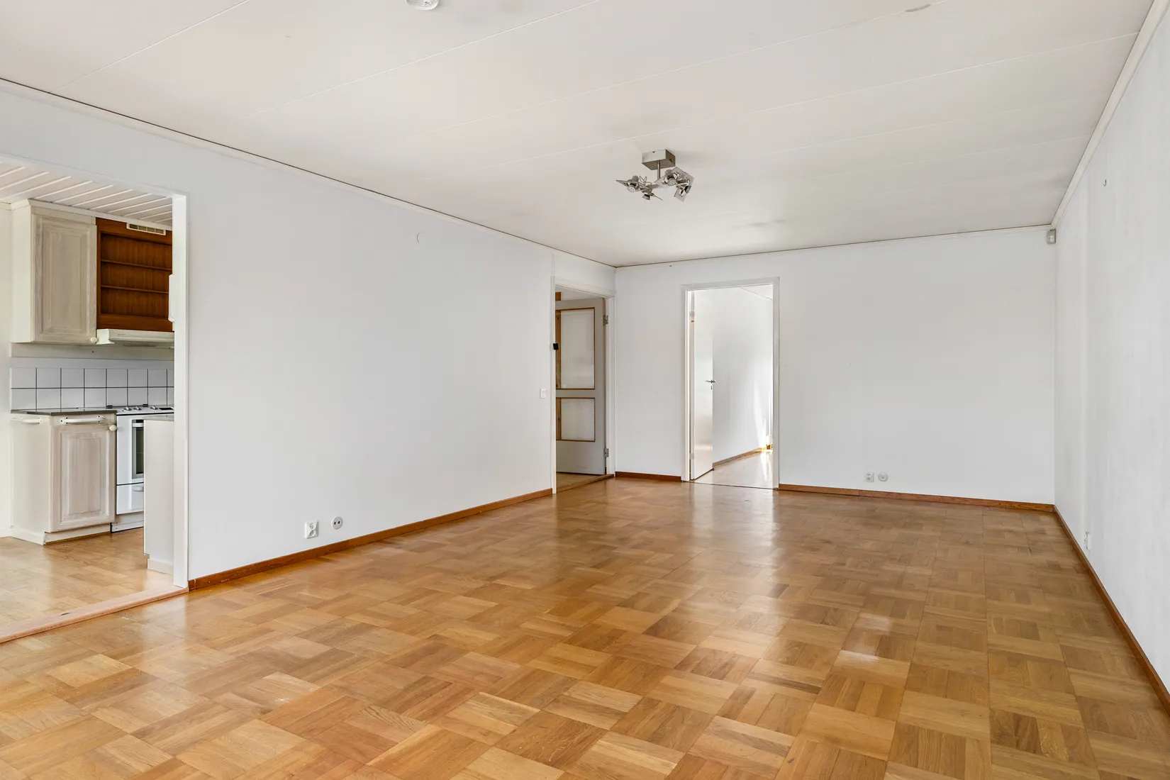 Radhus, Hällsbovägen 6, Sigtuna - Hällsbo, Sigtuna