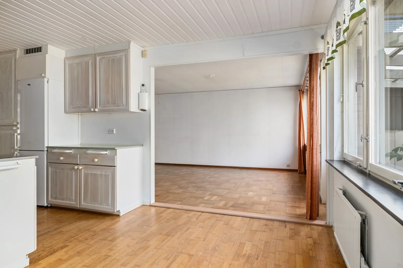 Radhus, Hällsbovägen 6, Sigtuna - Hällsbo, Sigtuna