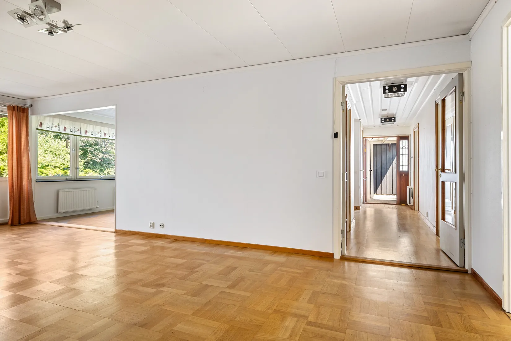 Radhus, Hällsbovägen 6, Sigtuna - Hällsbo, Sigtuna