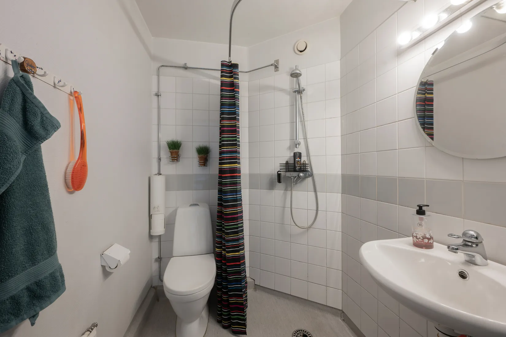 Radhus, Rondovägen 26, Skogås, Huddinge