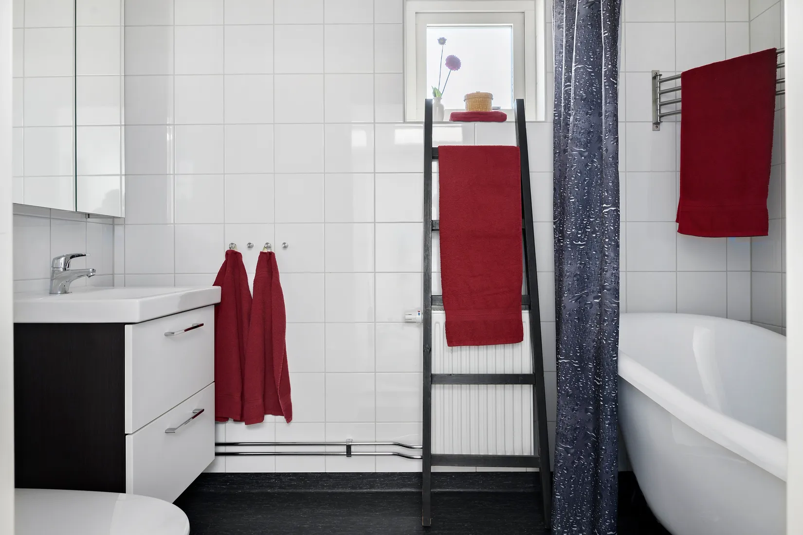 Radhus, Avenbokstigen 11, Kristineslätt, Falkenberg