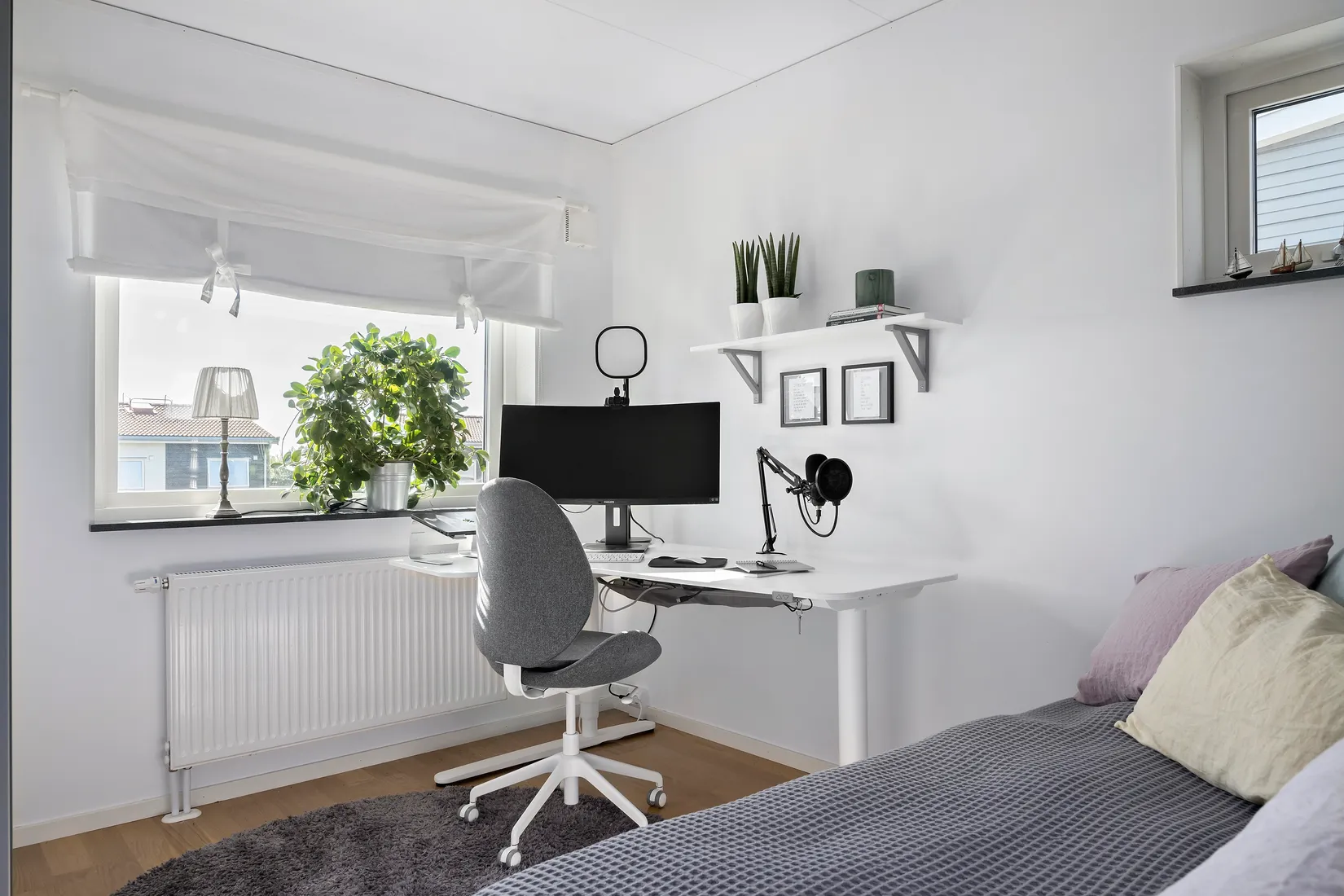 Radhus, Avenbokstigen 11, Kristineslätt, Falkenberg