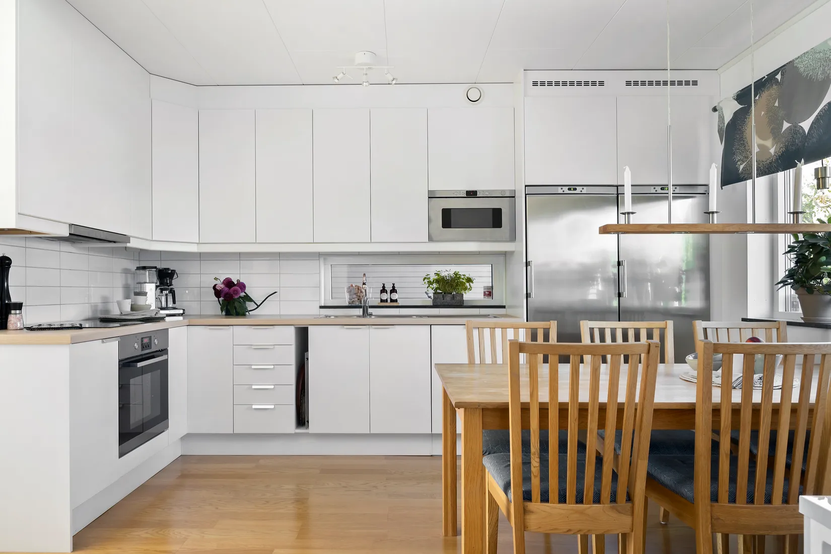 Radhus, Avenbokstigen 11, Kristineslätt, Falkenberg