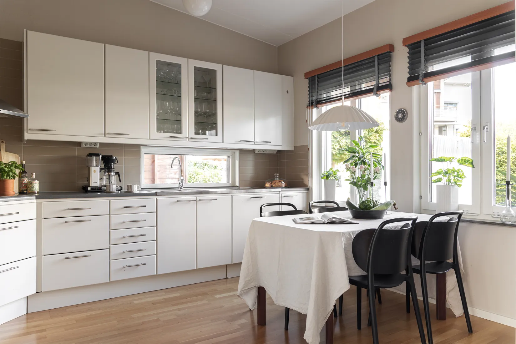 Radhus, Seatons strand 12, Lerum - Aspenäs, Lerum