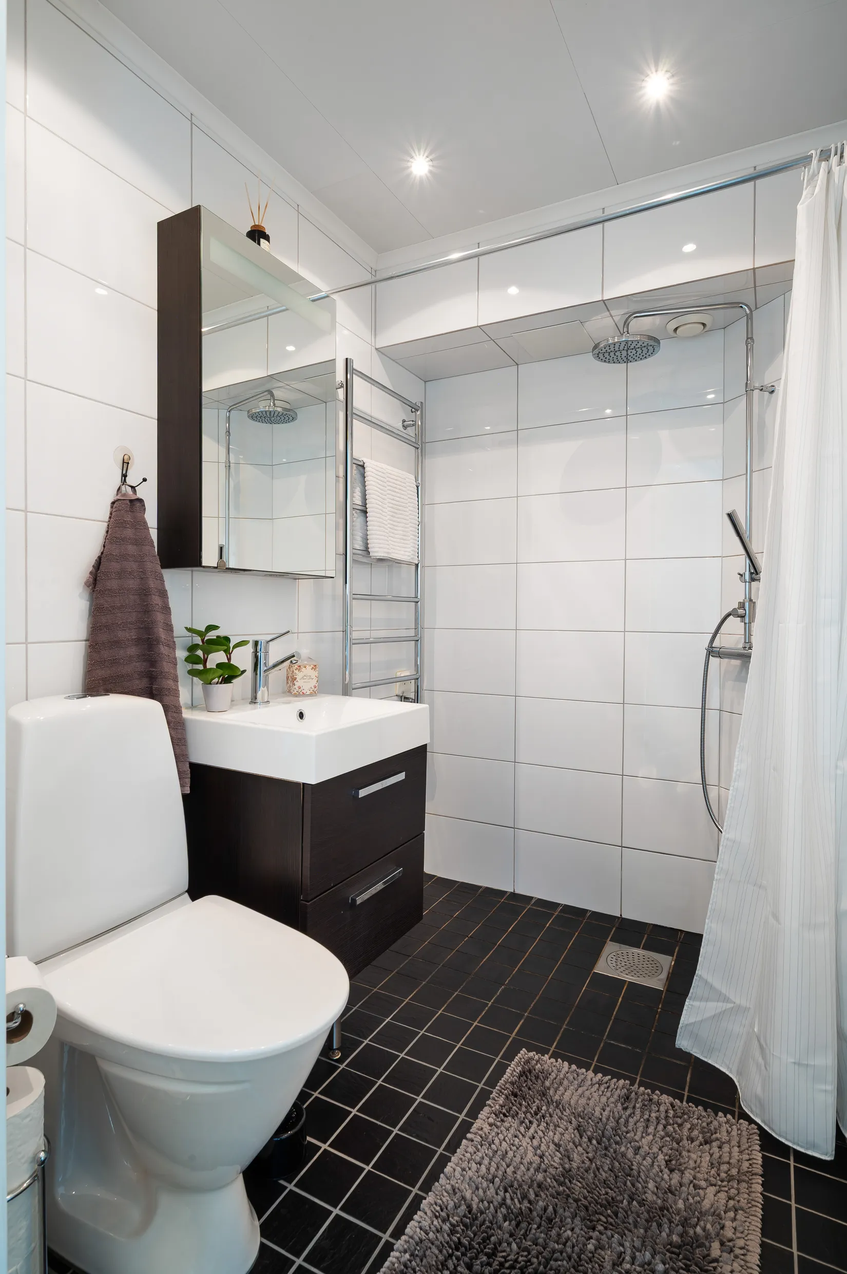 Radhus, Skogstorpsvägen 89, Tegelhagen, Sollentuna