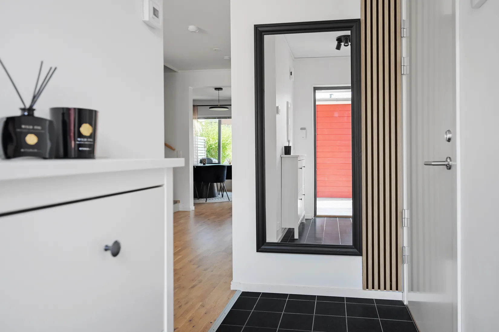 Radhus, Diakonvägen 31, Prästgårdsmarken/Prästhagen, Upplands Väsby