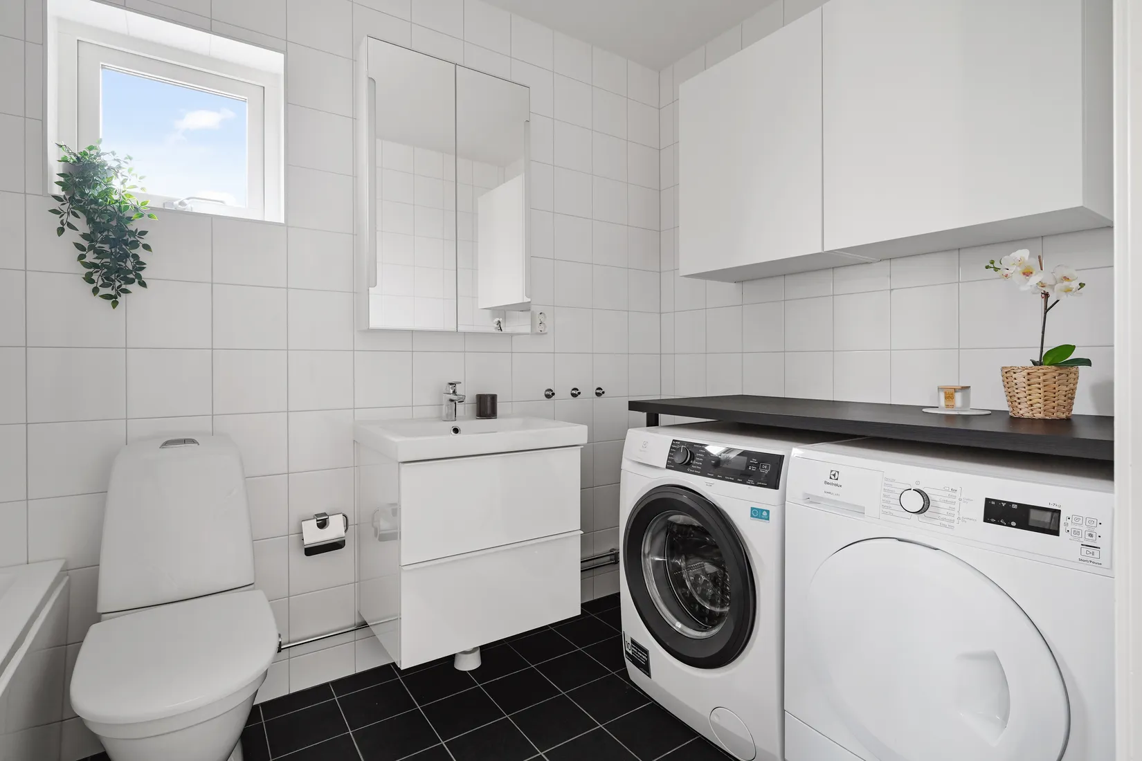 Radhus, Diakonvägen 31, Prästgårdsmarken/Prästhagen, Upplands Väsby