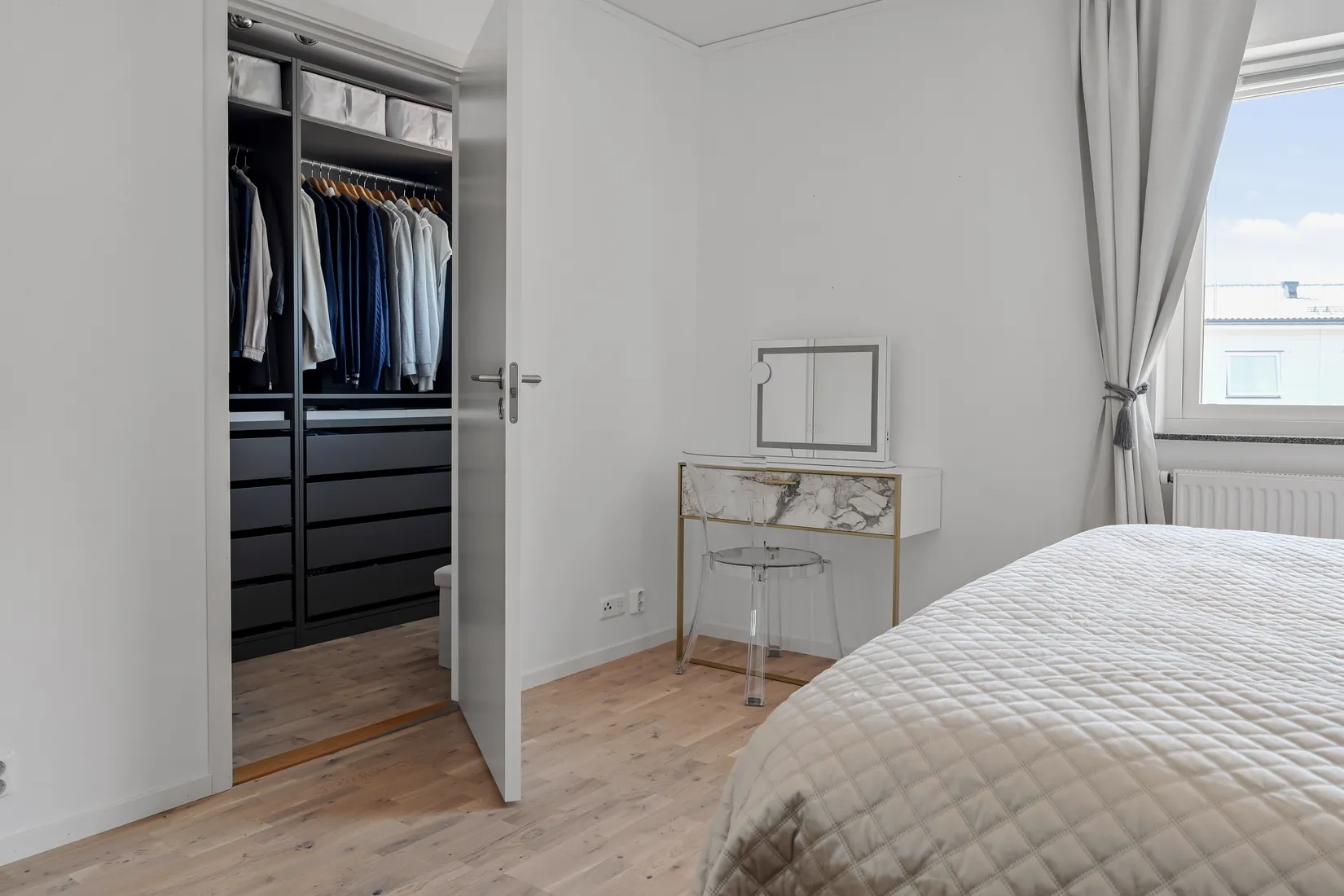 Radhus, Diakonvägen 31, Prästgårdsmarken/Prästhagen, Upplands Väsby