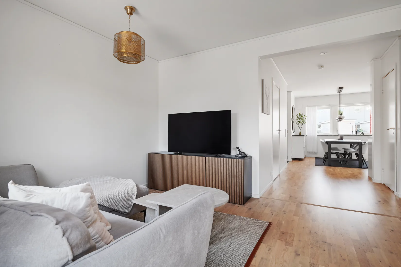 Radhus, Diakonvägen 31, Prästgårdsmarken/Prästhagen, Upplands Väsby
