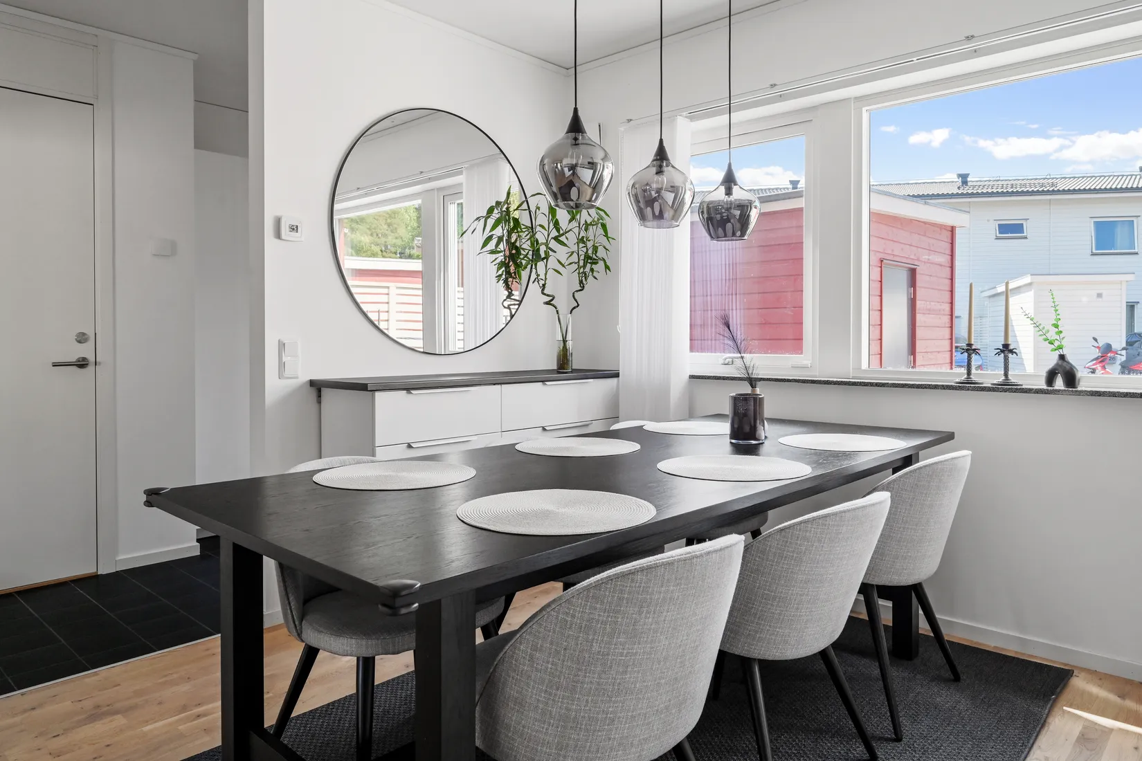 Radhus, Diakonvägen 31, Prästgårdsmarken/Prästhagen, Upplands Väsby