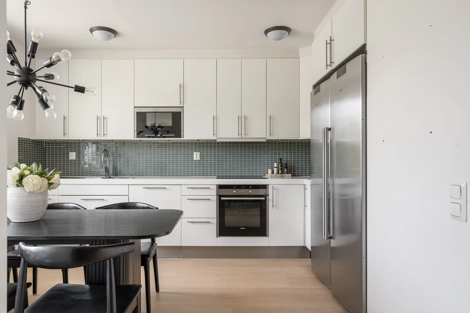 Radhus, Almtorpsvägen 20, Södra Lindhult, Örebro