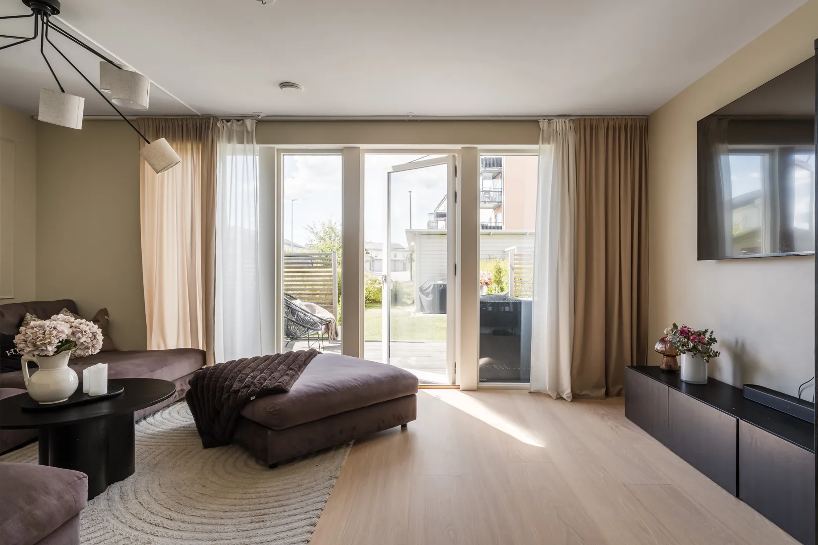 Radhus, Almtorpsvägen 20, Södra Lindhult, Örebro