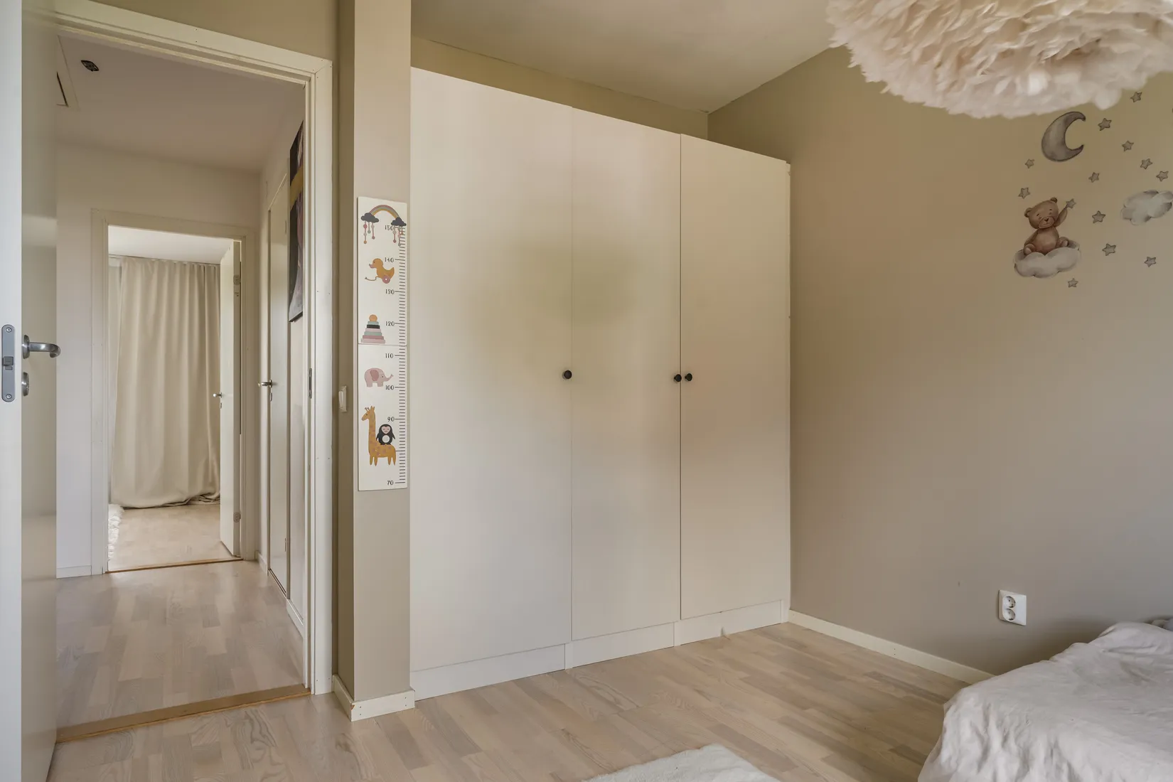 Radhus, Almtorpsvägen 20, Södra Lindhult, Örebro