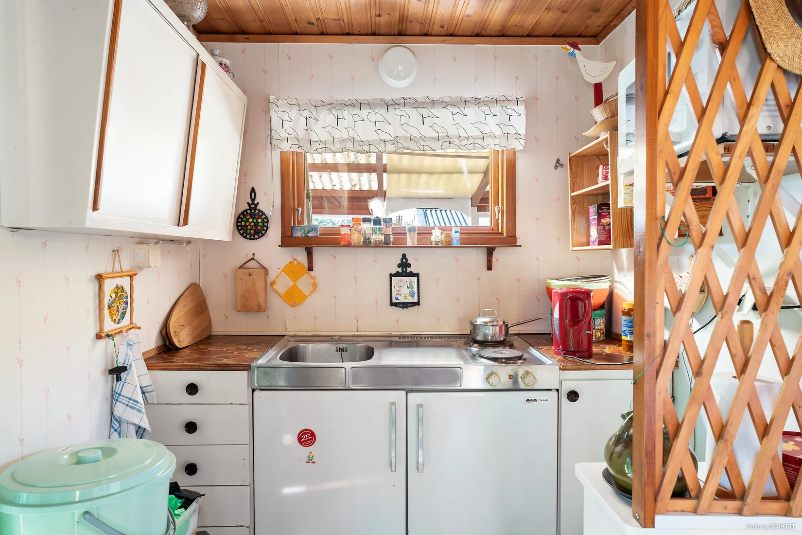 Fritidshus, Sparrisvägen 4, Aspvik kolonistugeområde, Upplands-Bro