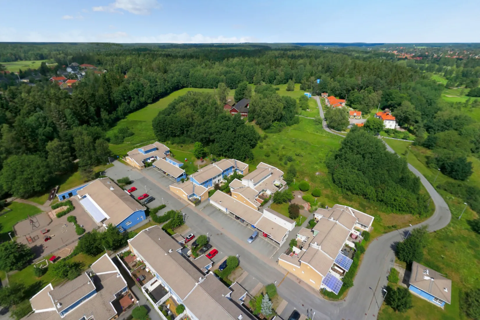 Radhus, Lantgårdsvägen 103, Viby, Sollentuna