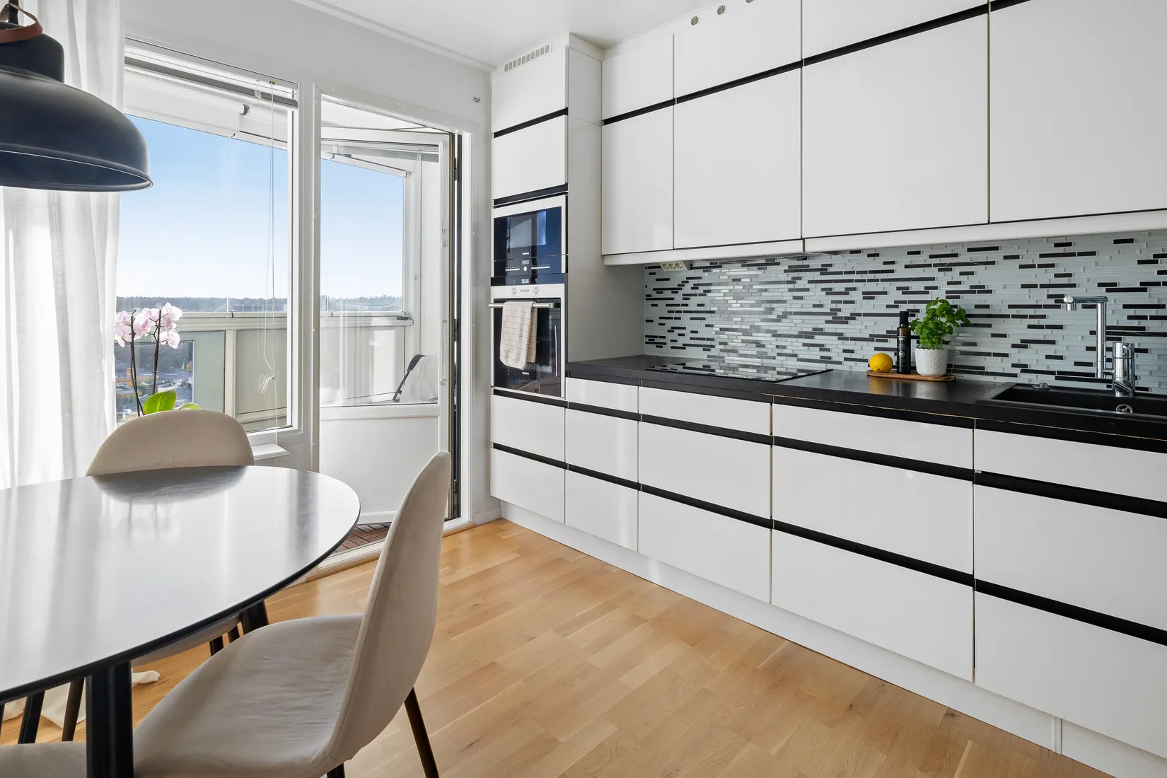 Bostadsrätt, Näsbydalsvägen 16, 13tr, Näsbydal, Täby
