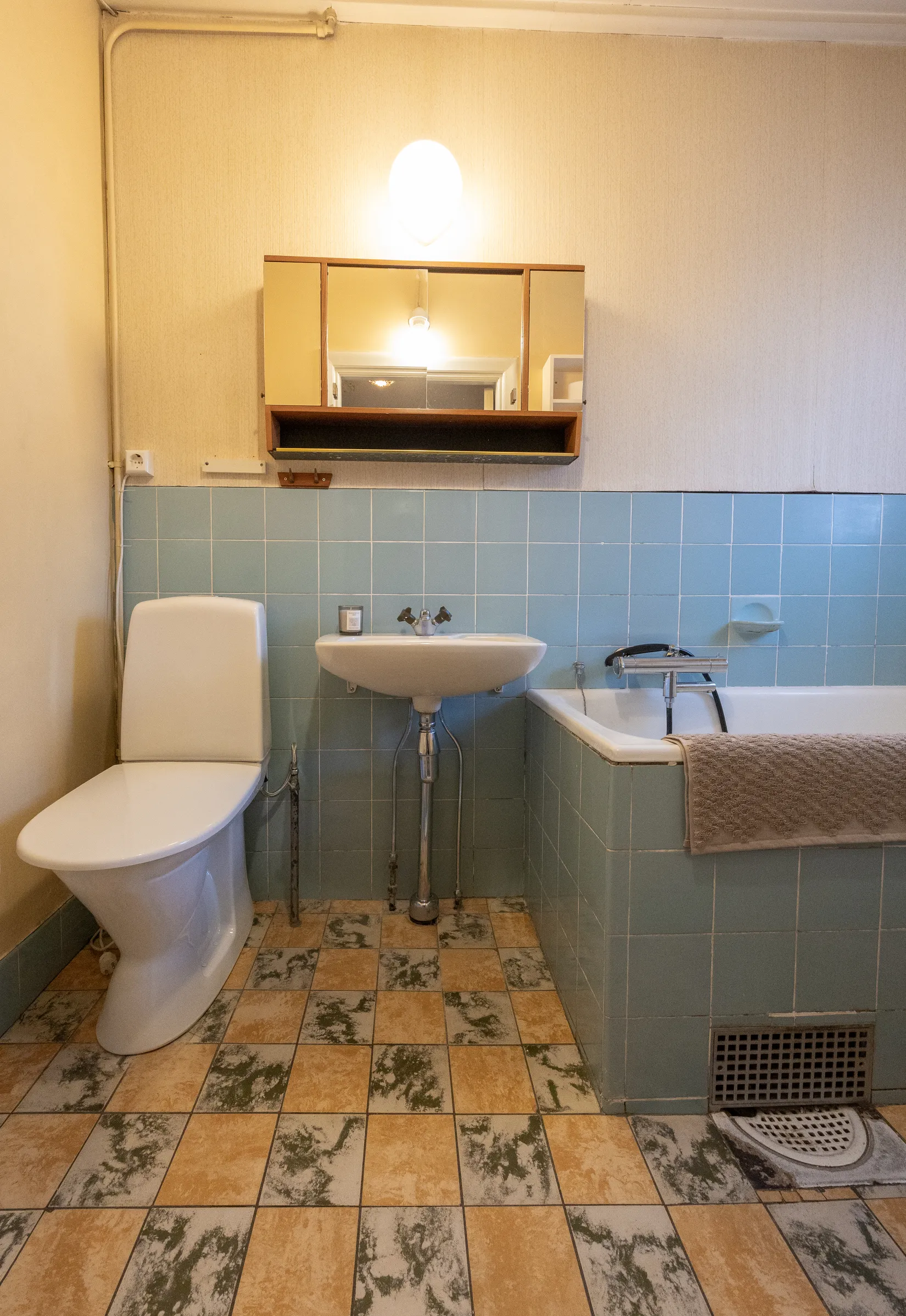 Villa, Djäknegatan 9, Hagalund, Borlänge