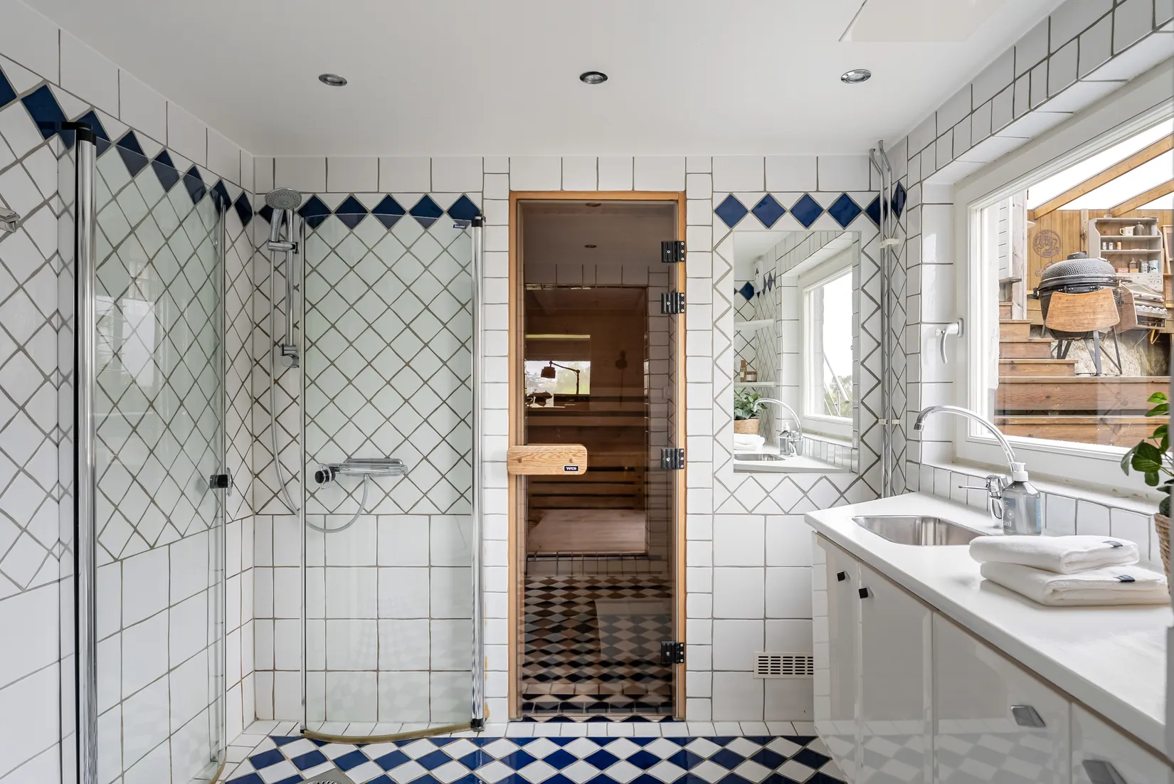 Villa, Trumpetarevägen 8, Tattby, Nacka