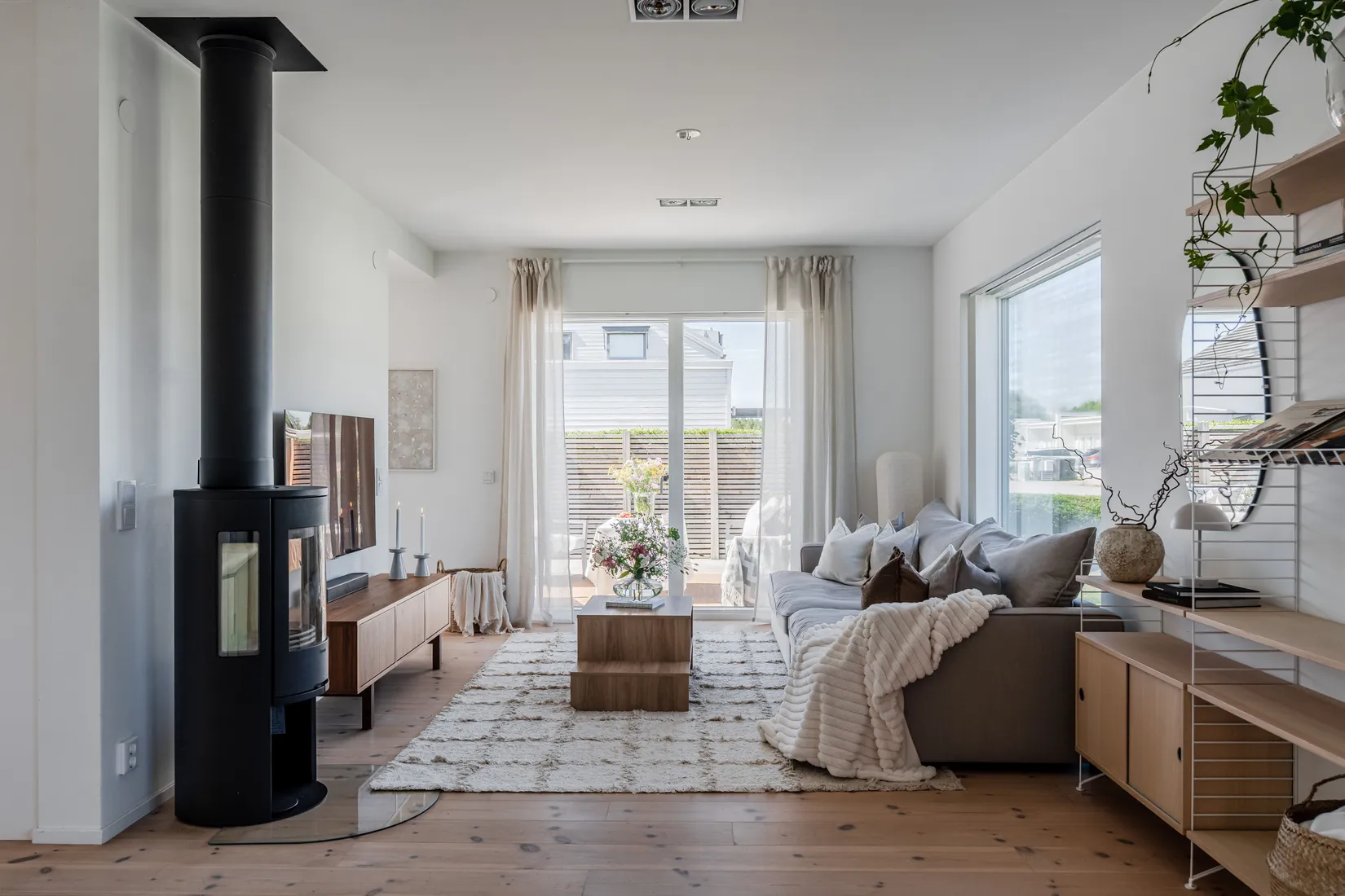 Radhus, Storstensvägen 12, Lindbacken, Uppsala