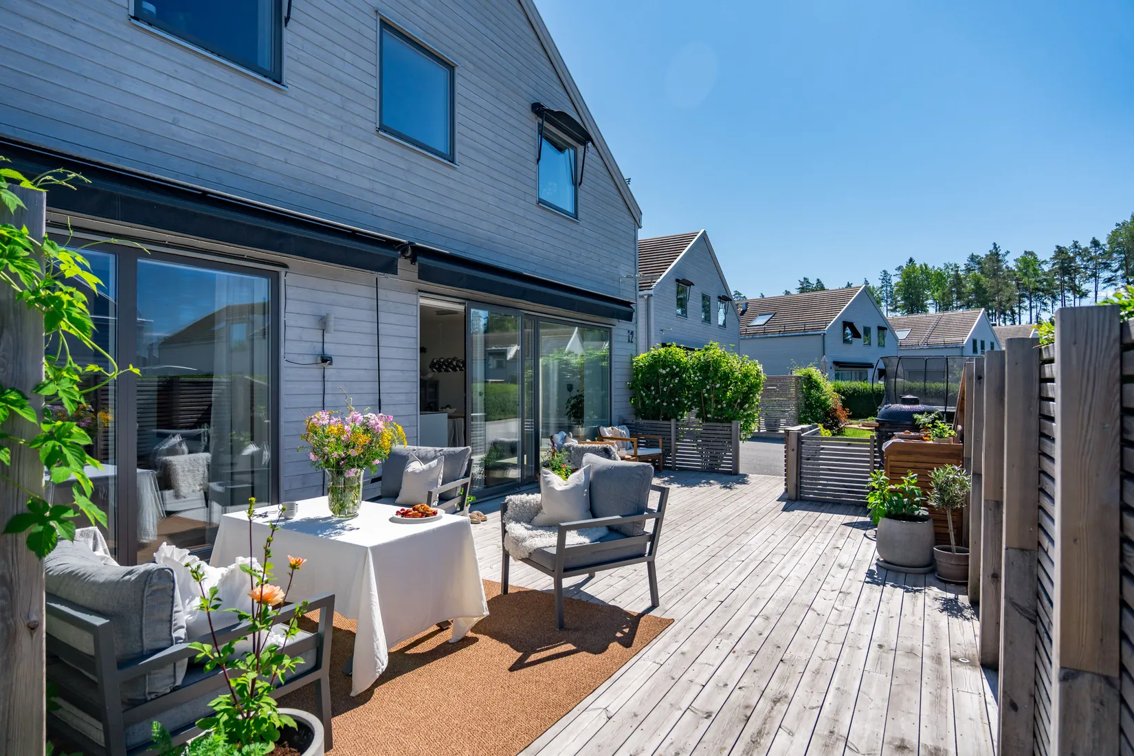Radhus, Storstensvägen 12, Lindbacken, Uppsala