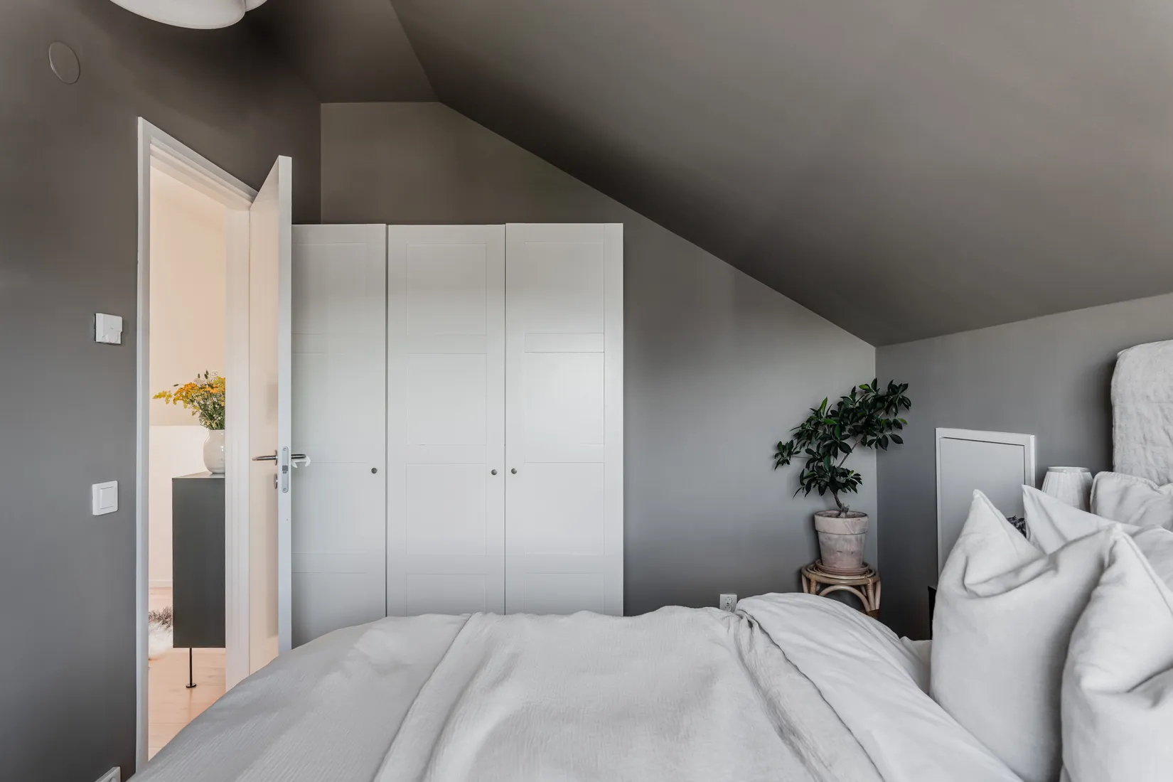 Radhus, Storstensvägen 12, Lindbacken, Uppsala