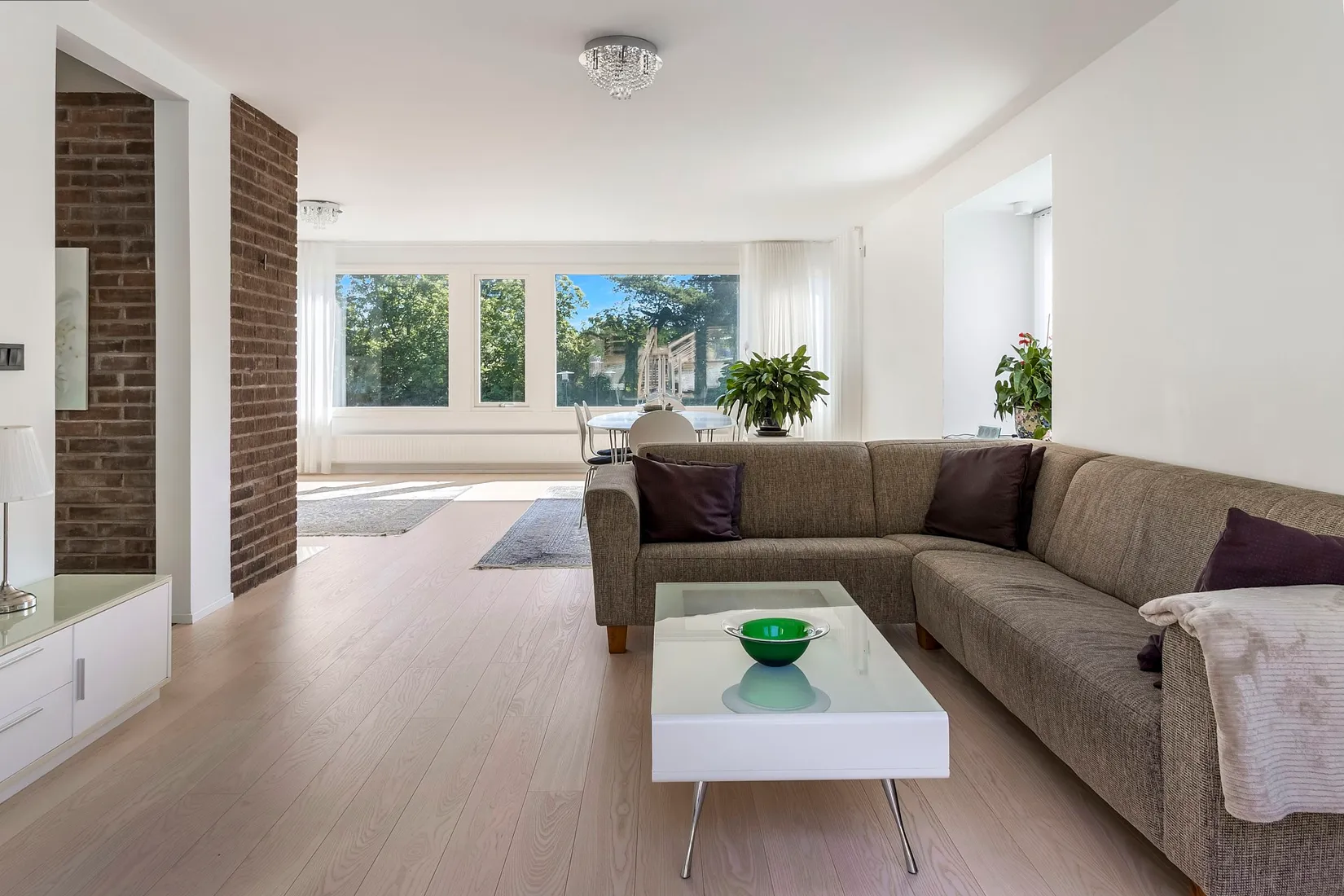 Villa, Drottninggatan 35B, Jakobsberg, Västerås