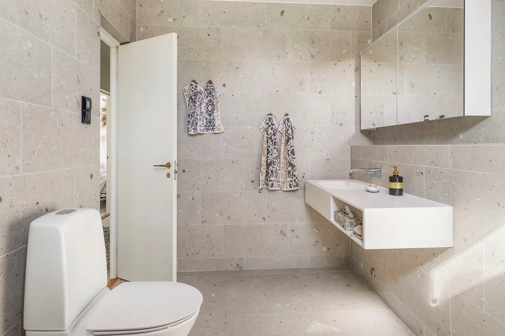 Villa, Drottninggatan 35B, Jakobsberg, Västerås