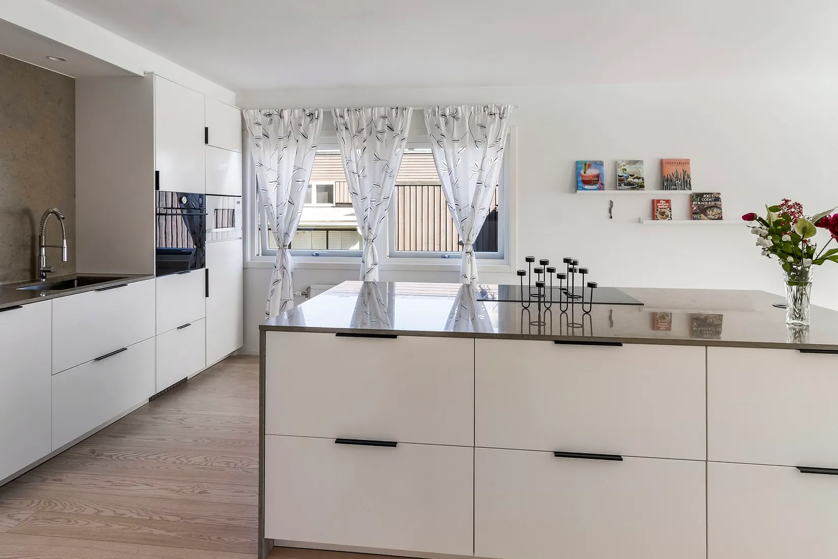 Villa, Drottninggatan 35B, Jakobsberg, Västerås