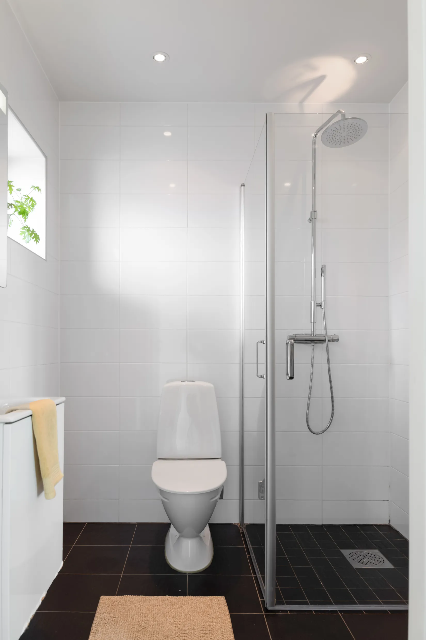 Radhus, Ida Charlottas väg 13, Mölnlycke - Centrum, Härryda