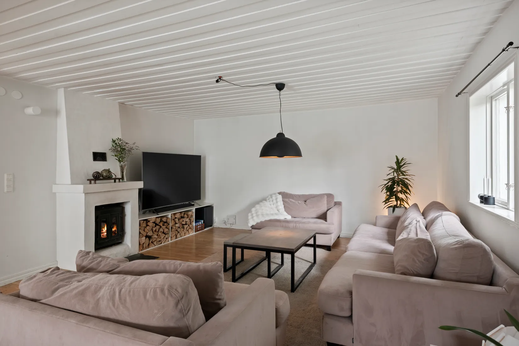 Villa, Valevägen 4, Täby Kyrkby, Täby