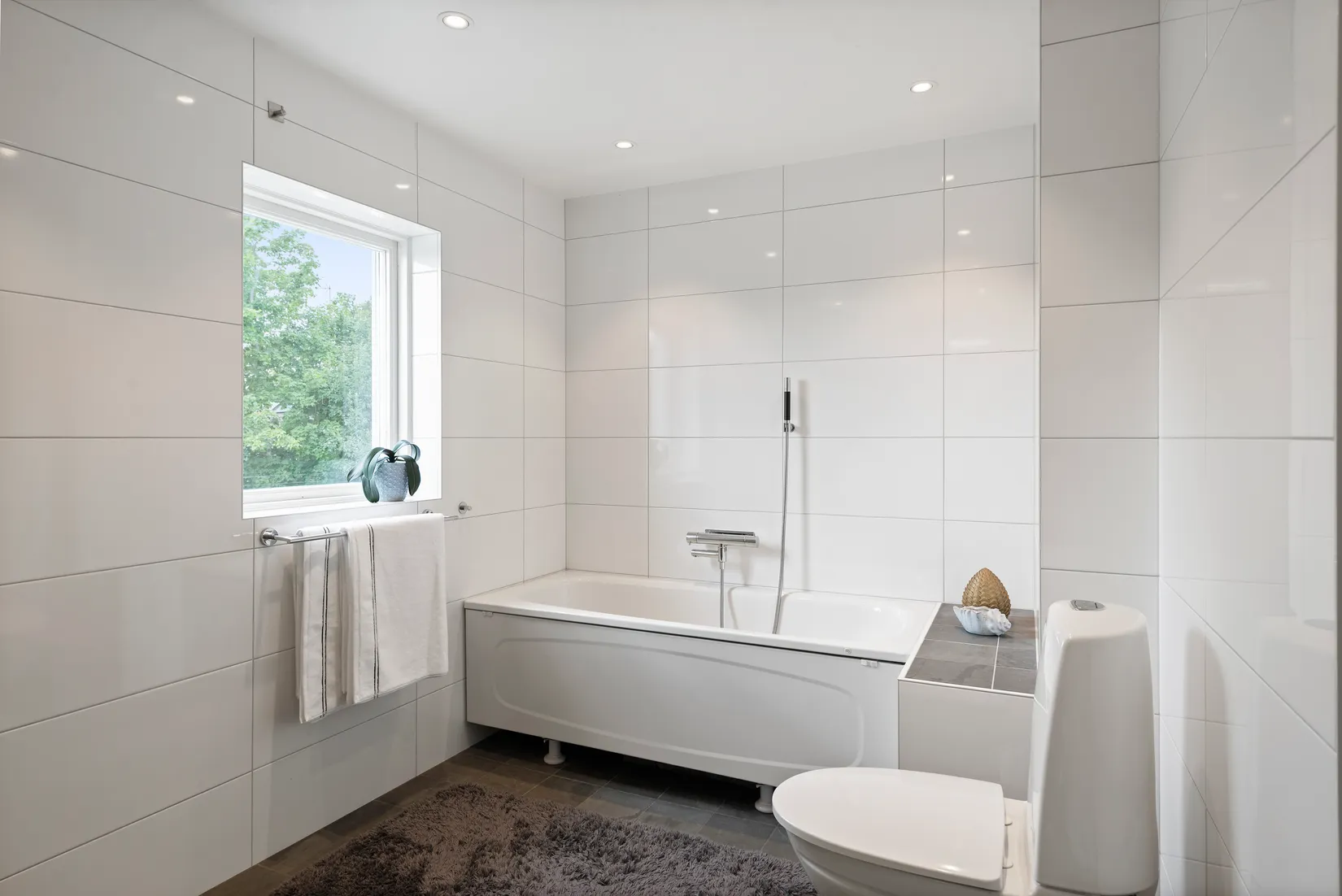 Villa, Valevägen 4, Täby Kyrkby, Täby
