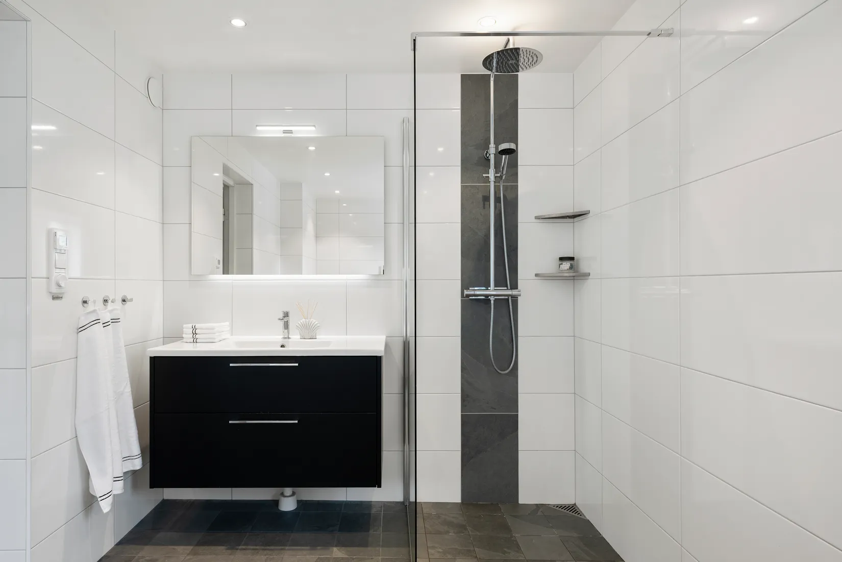 Villa, Valevägen 4, Täby Kyrkby, Täby