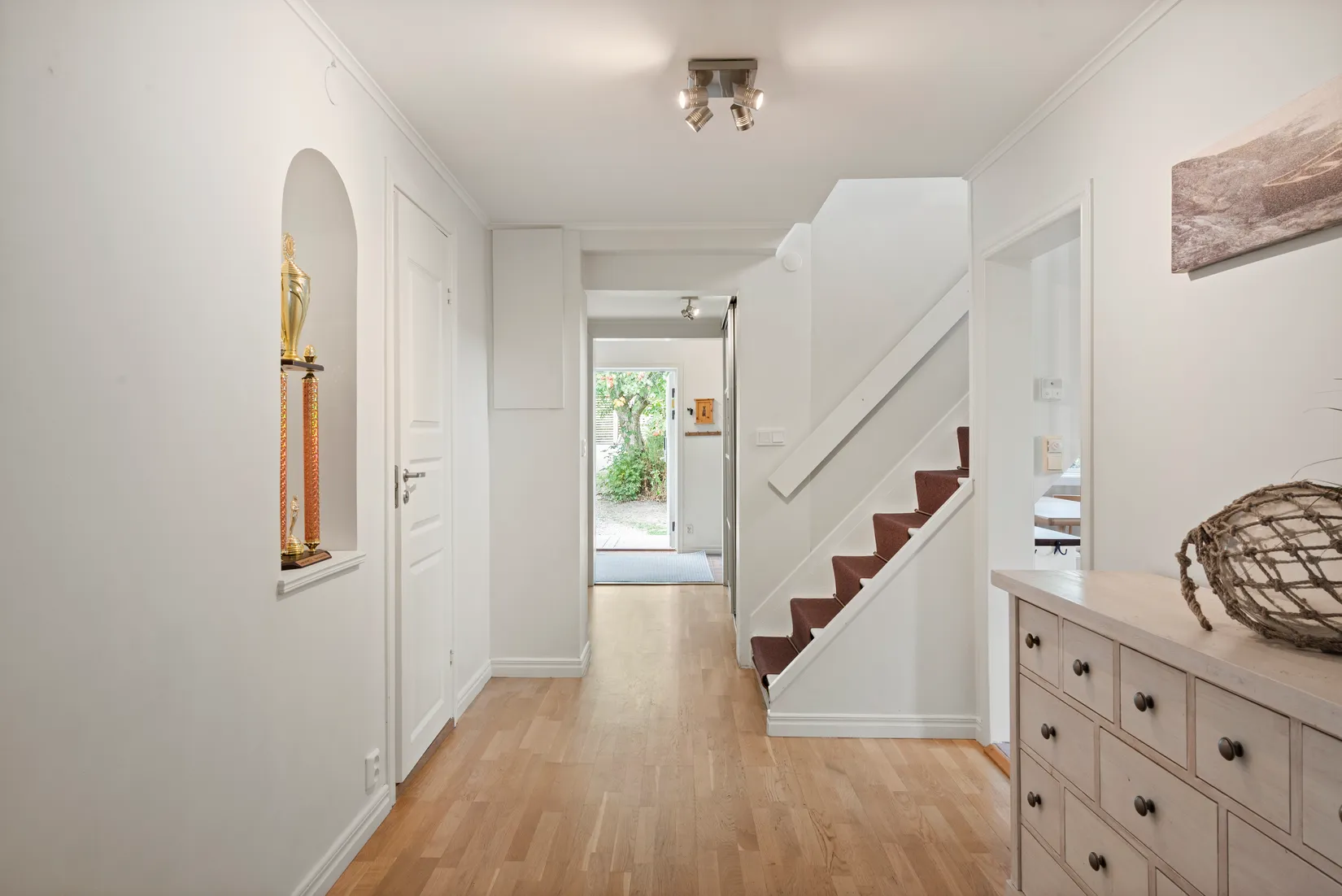 Villa, Valevägen 4, Täby Kyrkby, Täby