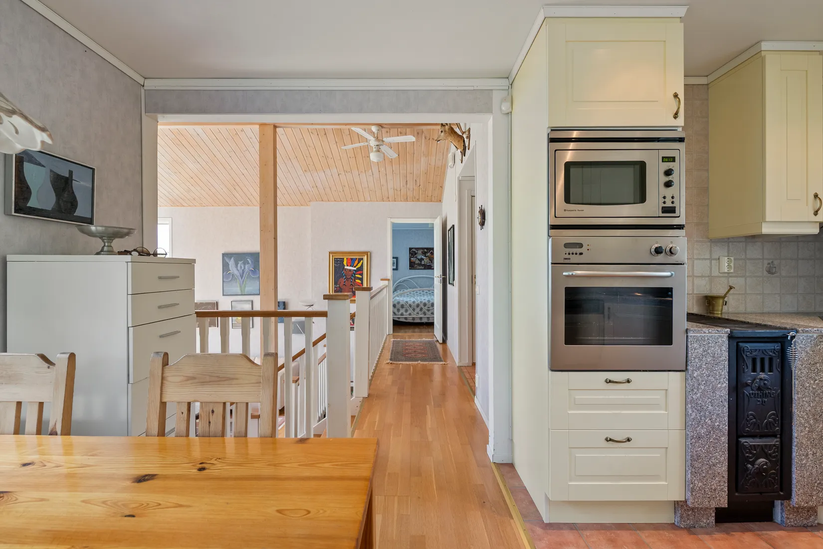 Villa, Lybecks strandväg 17, Harkie, Västerås