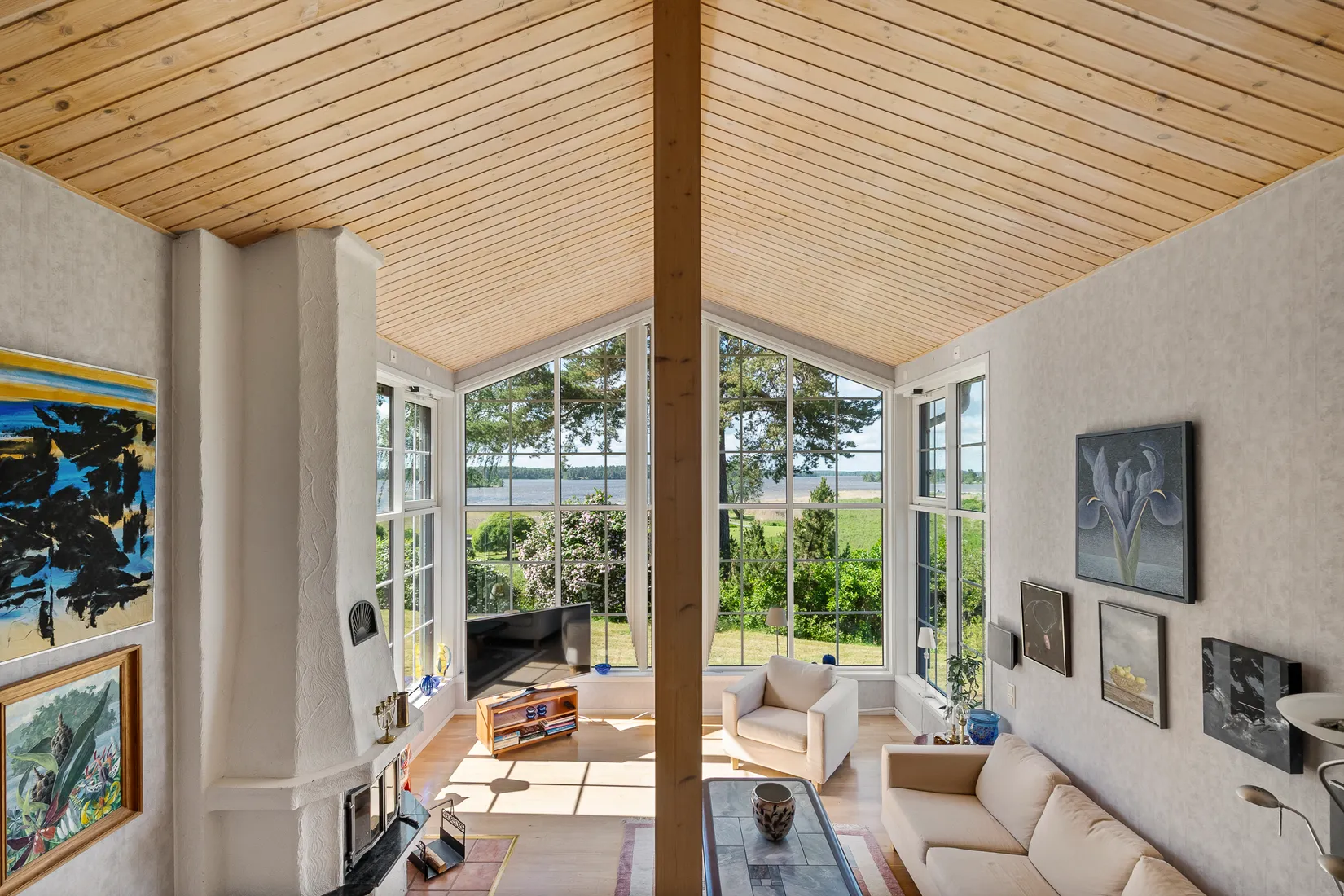 Villa, Lybecks strandväg 17, Harkie, Västerås
