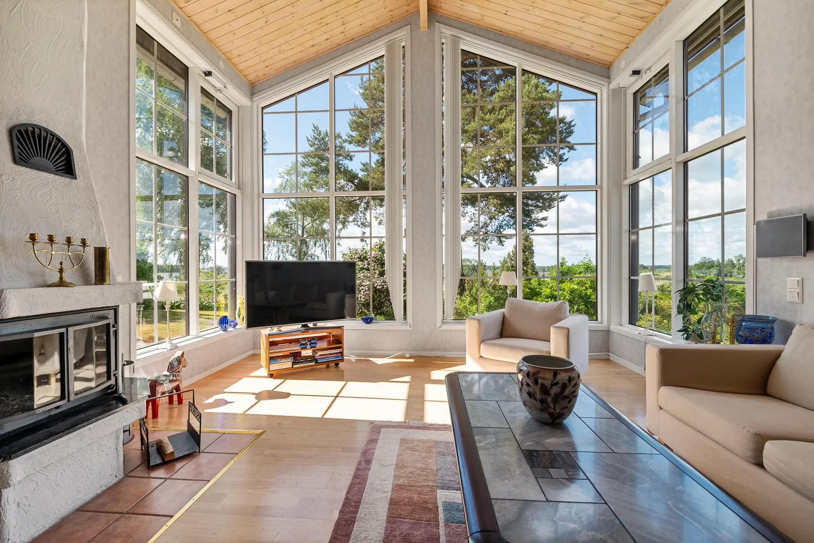 Villa, Lybecks strandväg 17, Harkie, Västerås