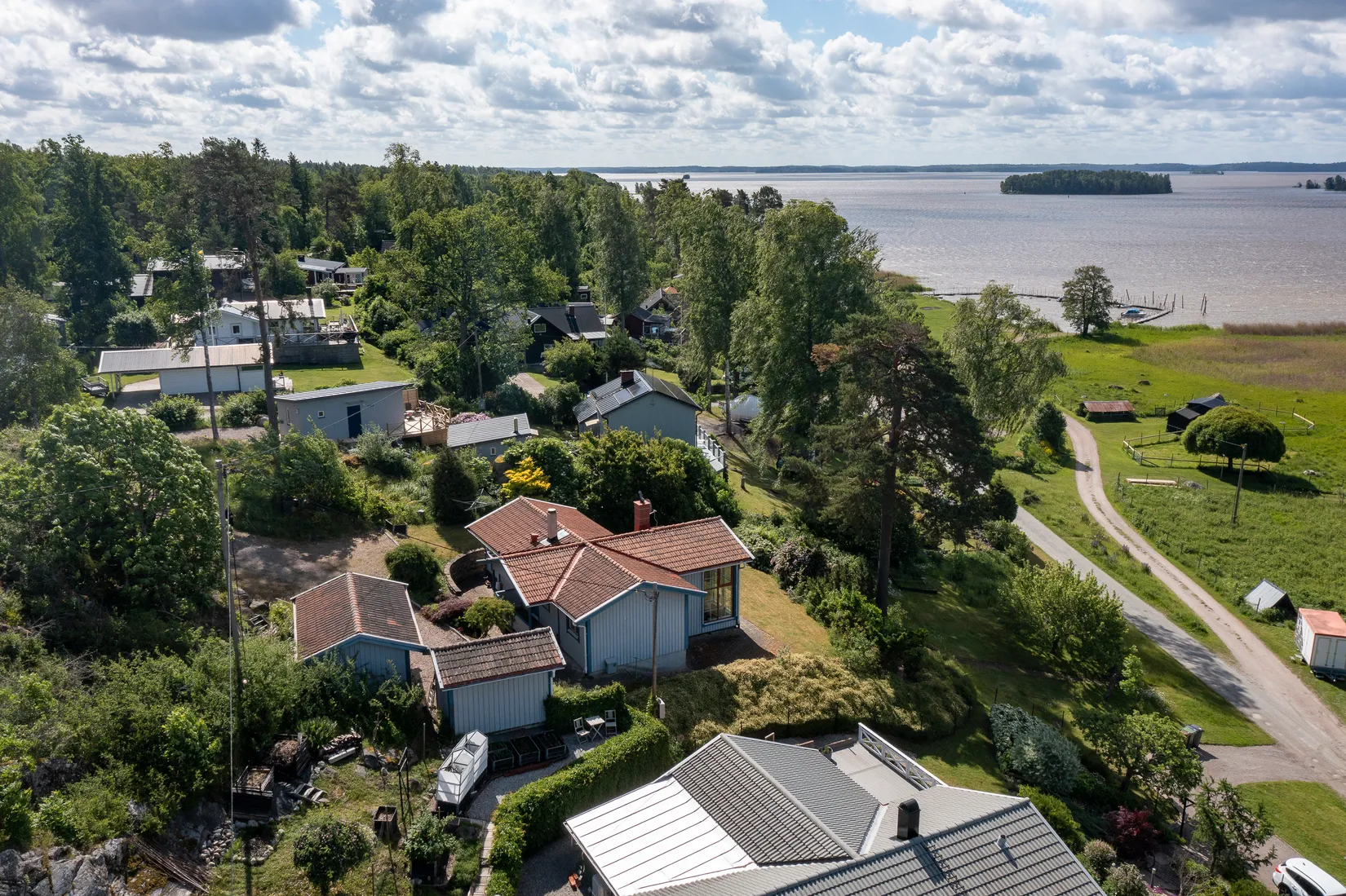 Villa, Lybecks strandväg 17, Harkie, Västerås