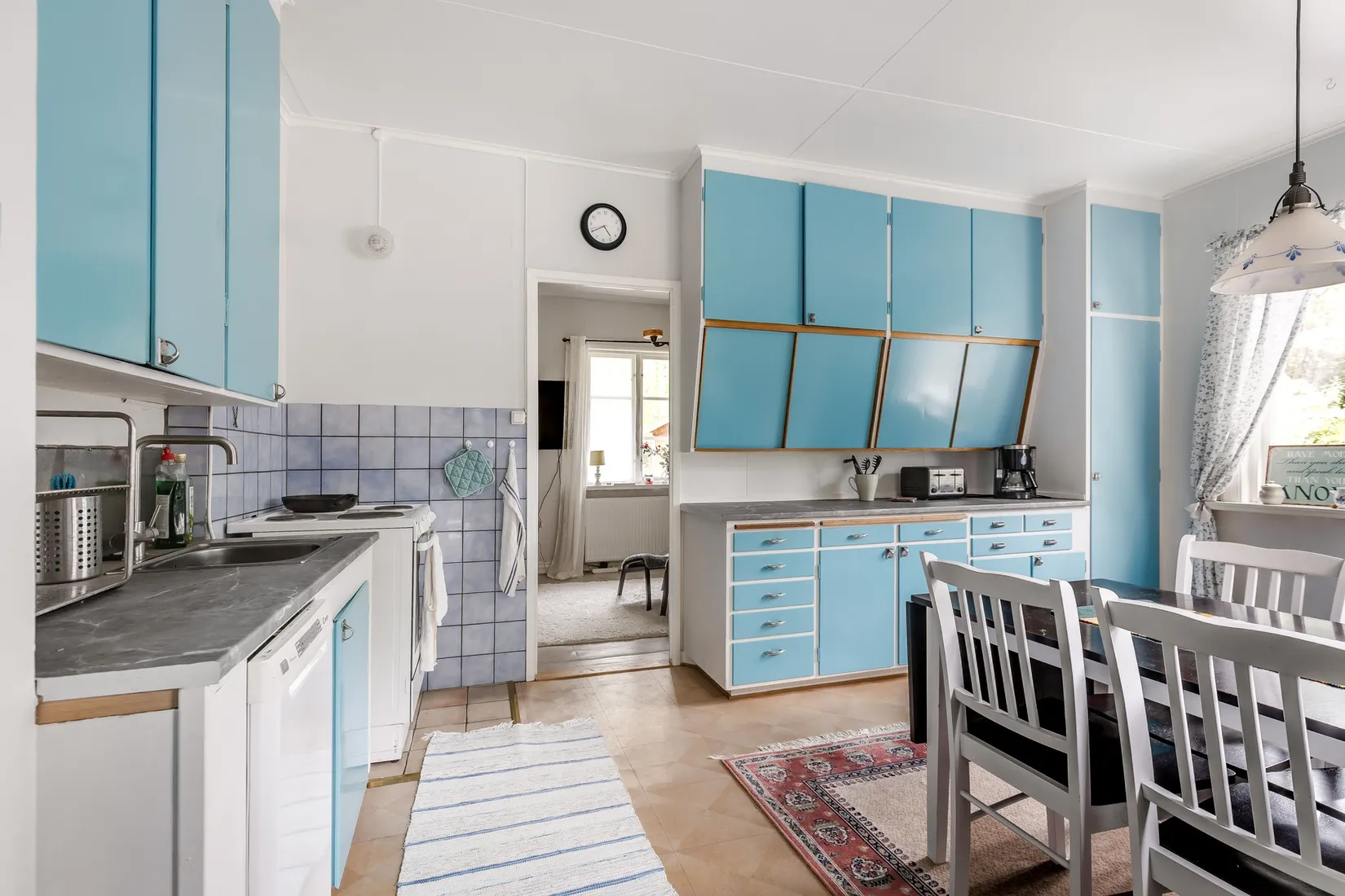 Villa, Jordbron 2, Lantligt, Katrineholm